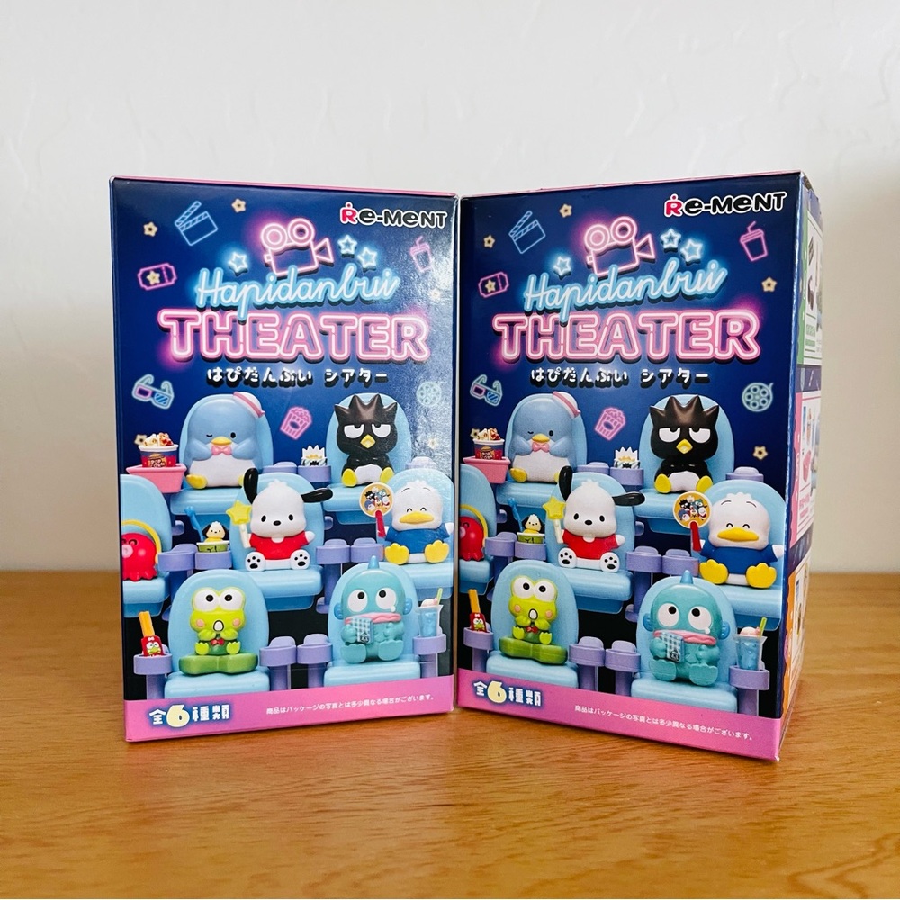 🌹 Set of two Sanrio Characters Movie Theater Series Blind Box